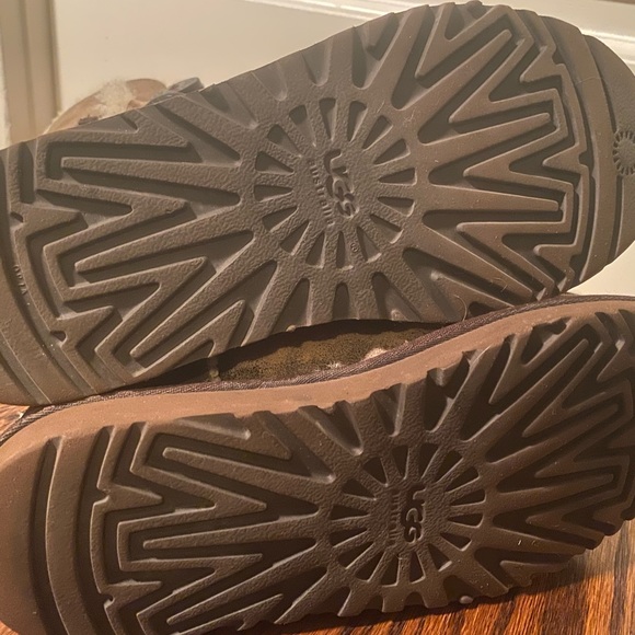 *RARE* UGG Australia Bailey Button Triplet Size 8 - Picture 14 of 14